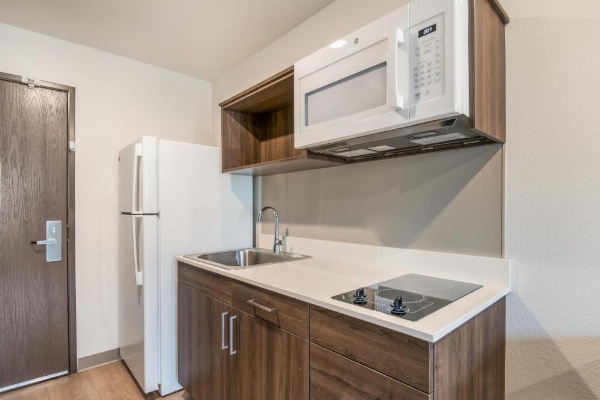 WoodSpring Suites Colorado Springs North - Air Force Academy image 20