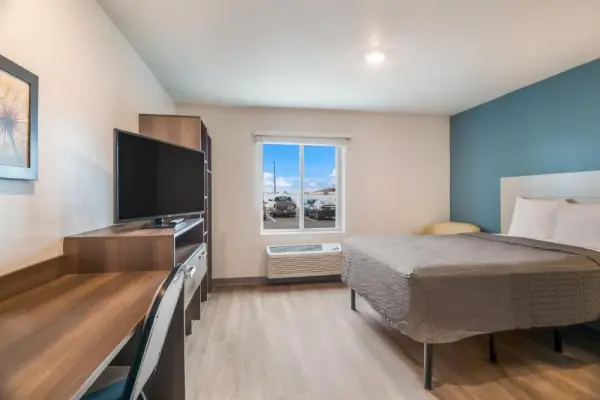 WoodSpring Suites Colorado Springs North - Air Force Academy 7